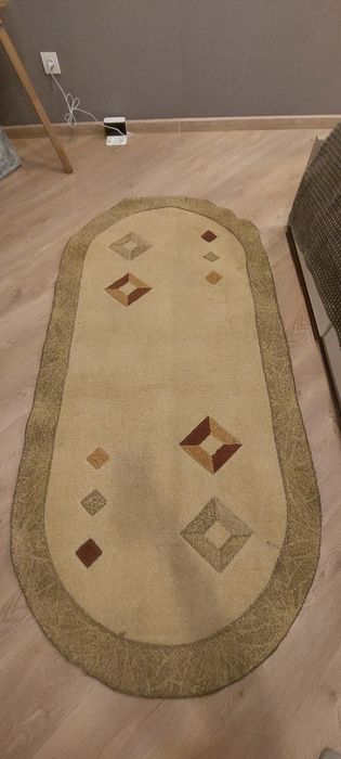 Продам красивый ковер,две штуки