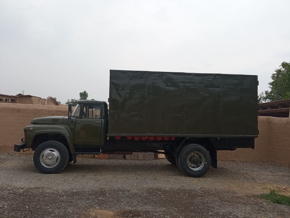 Zil sotiladi balonlari yangi yevro matoʻr uraliski yaqinda terilgan