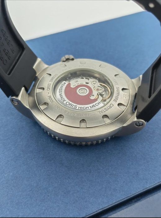 Oris Titan Date Automatic – 41 mm – Titanium – 300 m