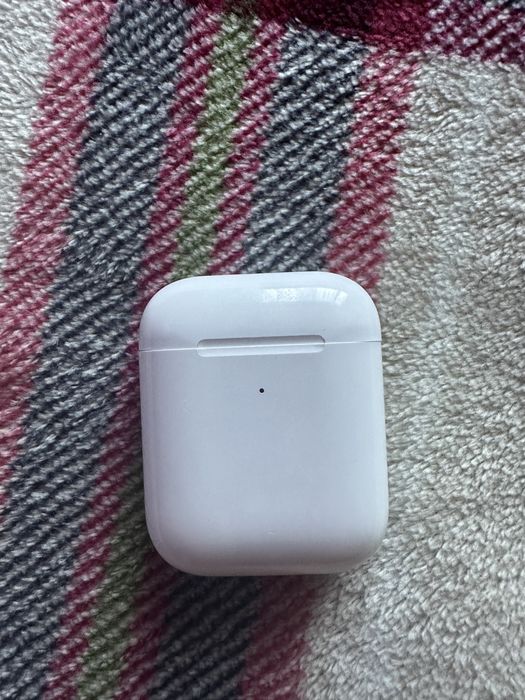 Apple AirPods  2