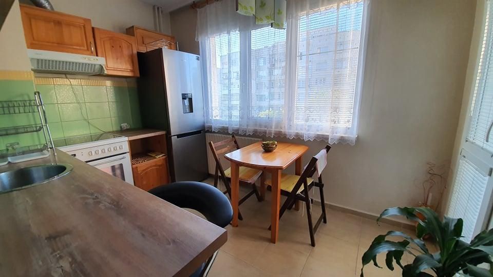 Дава се под наем Ателие в София, Гео Милев - 25 кв.м за 350 € - Снимка #1