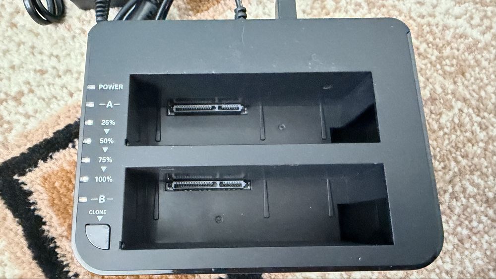 SSD HDD SATA read clone dock