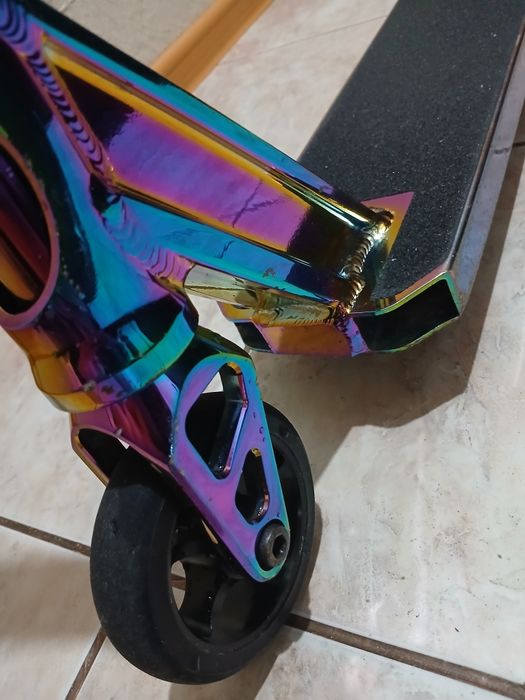 Продам трюковой самокат VIBE