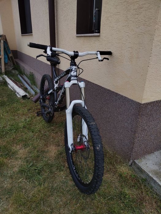 Bicicleta Lapierre Spicy 316 anul 2011 de enduro full suspension
