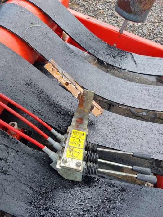 Infoliator Baloti Cararo Auto Incarcare