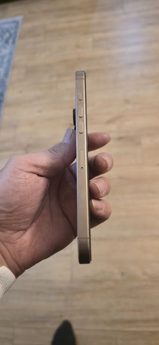 Vând I phone 16 pro max 521 Gb