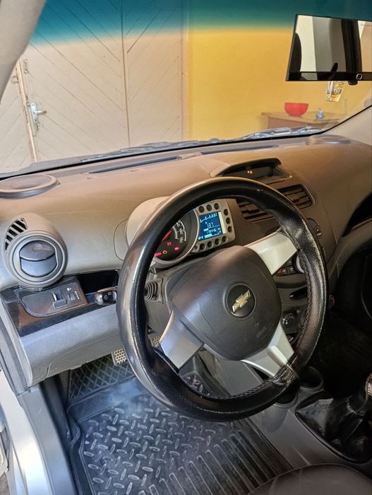 Chevrolet Spark sotiladi
