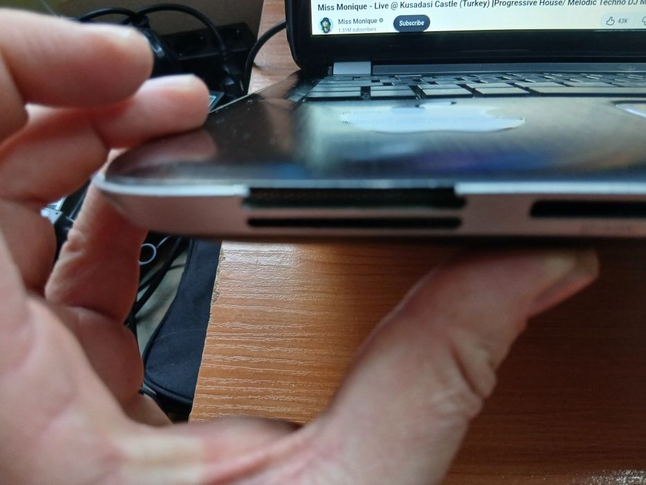 HP Pavilion DV7 с някои липси, i7-2670qm