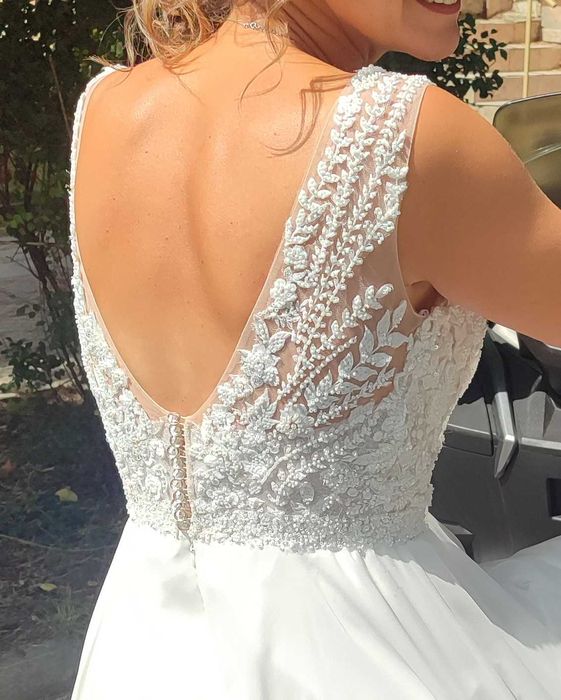 Булчинска рокля без обръч