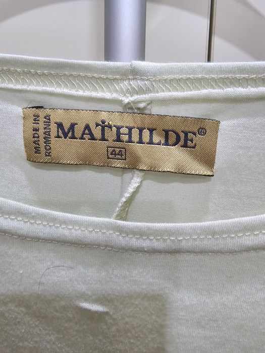 Pantaloni Mathilde si tricou Mathilde
