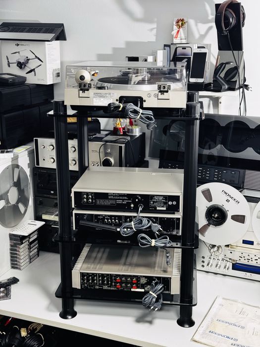 Linie PIONEER seria 3000 cu Rack audio,amplificator,deck,tuner,pick-up