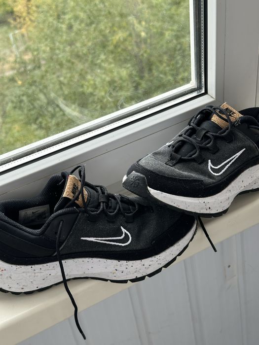 Кроссовки б/у огигинал