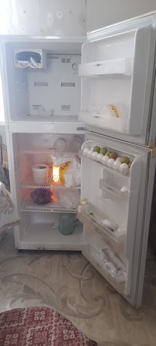 Продам холодильник samsung