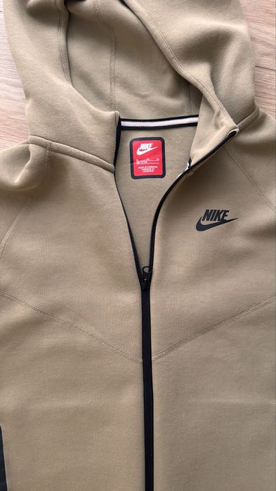 Nike tech copii XL 158-170 cm