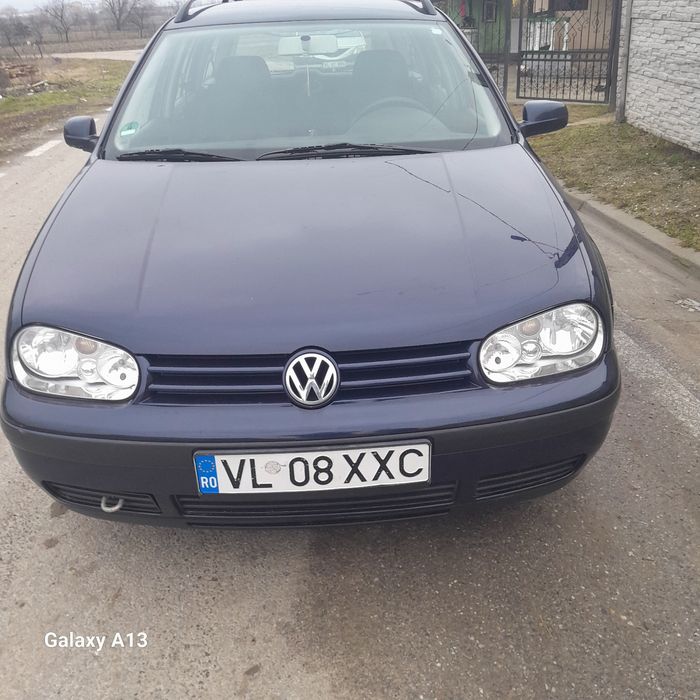 Vând golf 4 motor  14 benzina an 2001