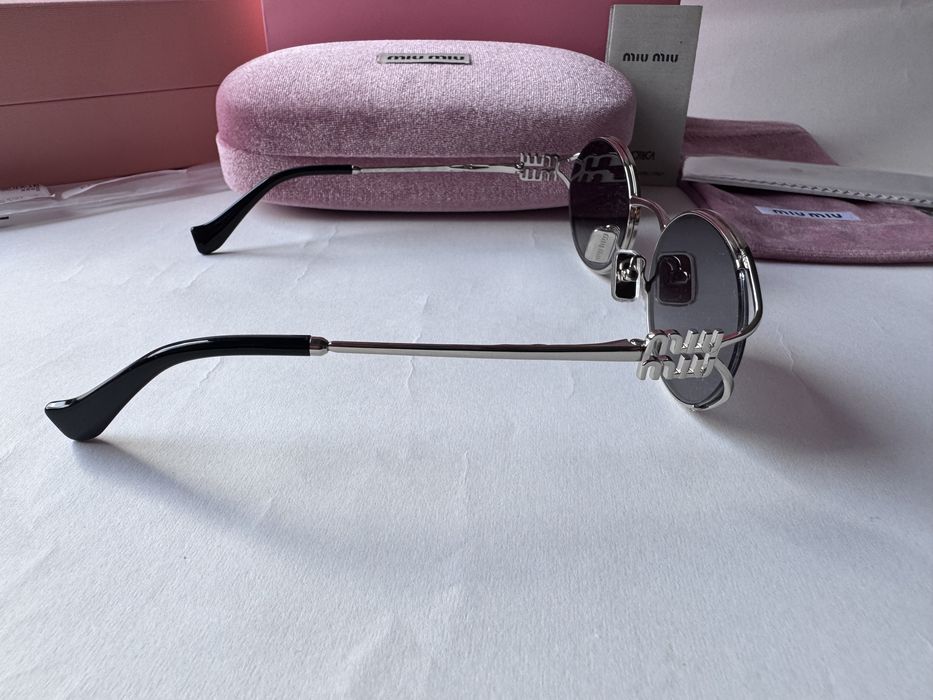 Ochelari de soare Miu Miu Oval SMU52Y 54-21 125, Noi