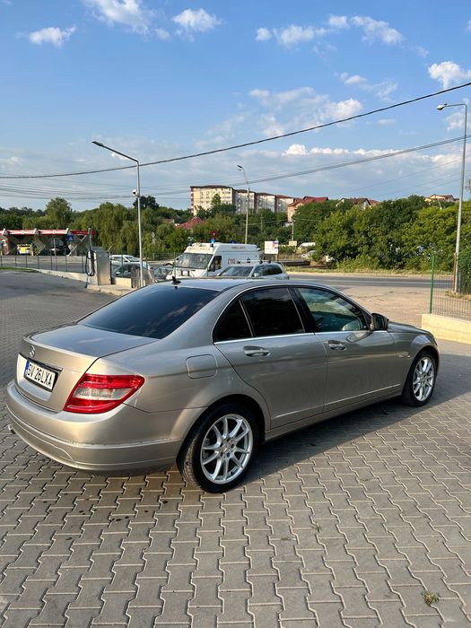 Mercedes-Benz C220 CDI W204 / consum mic / stare bună