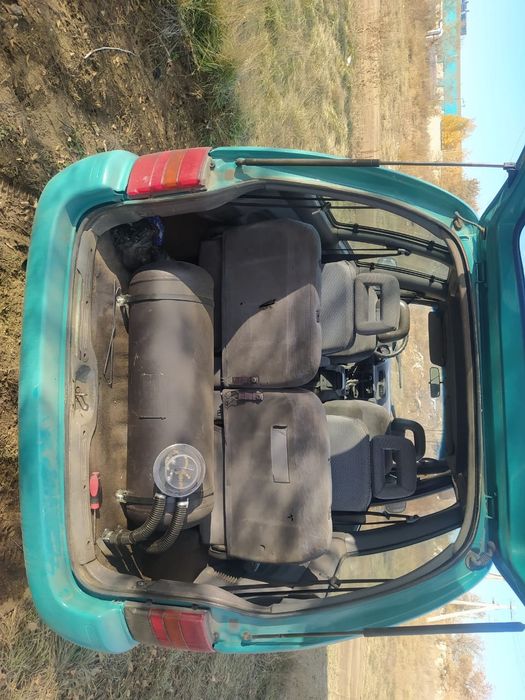 Продам автомобиль Ниссан Серена