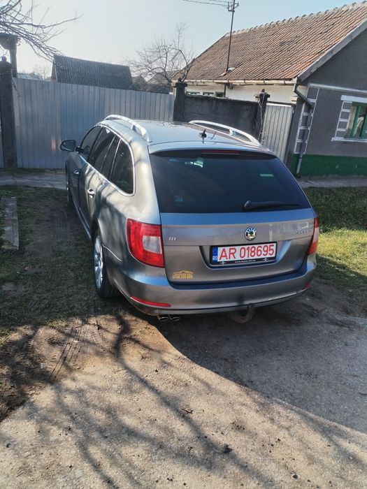 Vind Skoda Superb