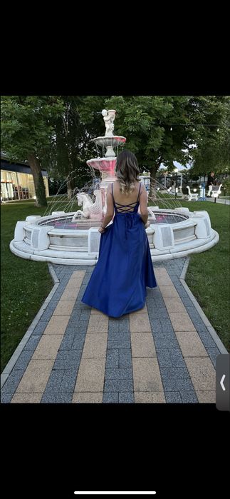 Рокля на Loretti