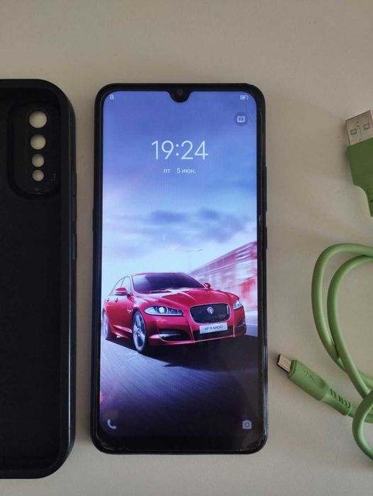 Смартфон VIVO V 17 neo