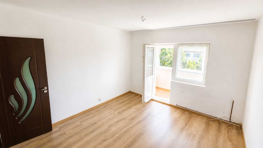 Apartament 3 camere decomandat, 64 mp, Luminos , Zonă liniștită