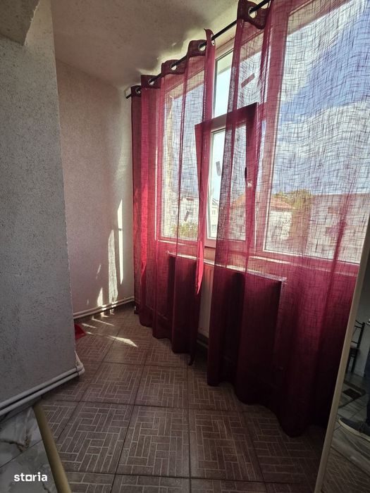 Garsoniera Bld Dorobanti-Lic Cerna etaj 4