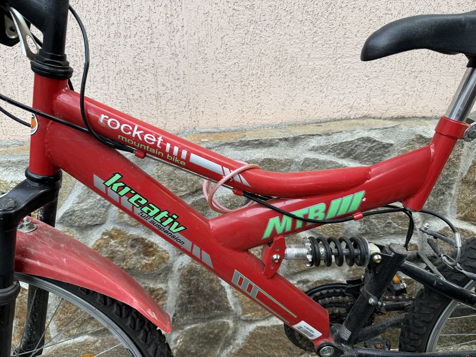 Bicicletă mountain bike