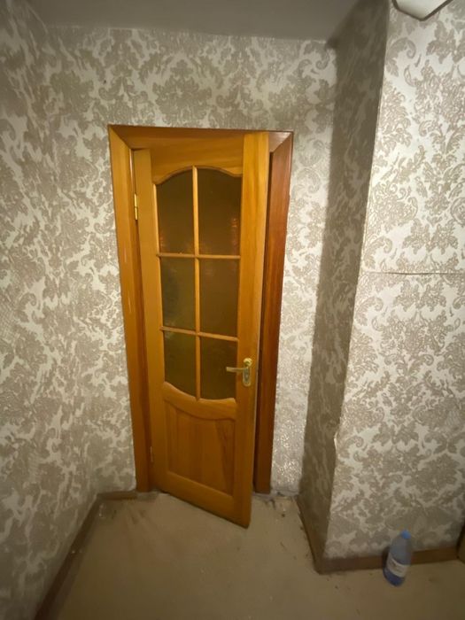 Продам межкомнатные деревянные двери