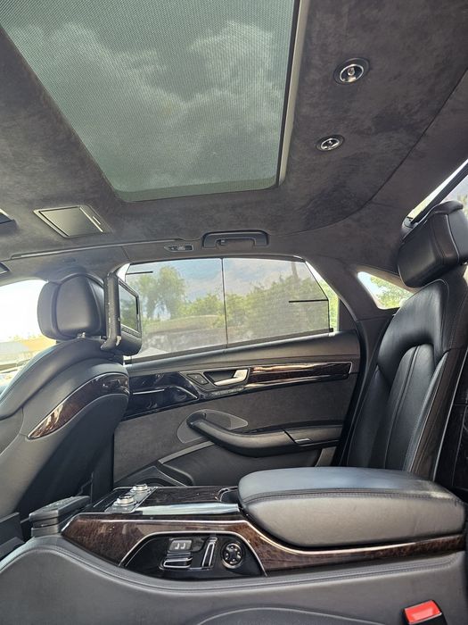 Audi A8L model presidential