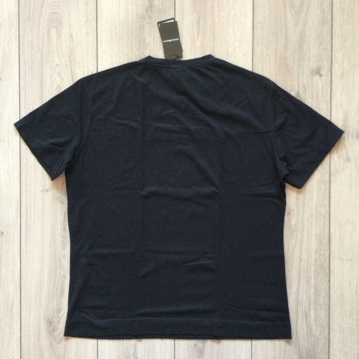 НОВА 100 % оригинална черна памучна тениска EMPORIO ARMANI размер XL