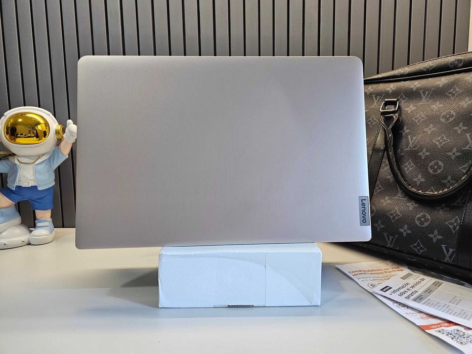 ПРОДАМ Lenovo IdeaPad 15ITL Ноутбук Core™i3-1115G4/8GB/256SSD/15.6"FHD