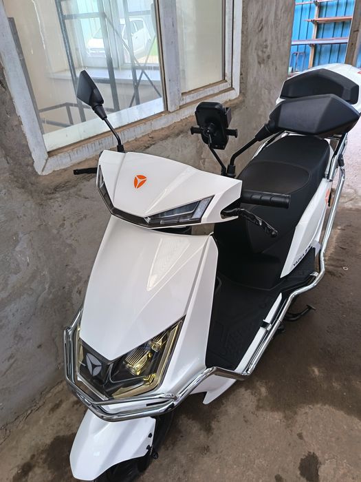 Электроскутор новый Yadea T5