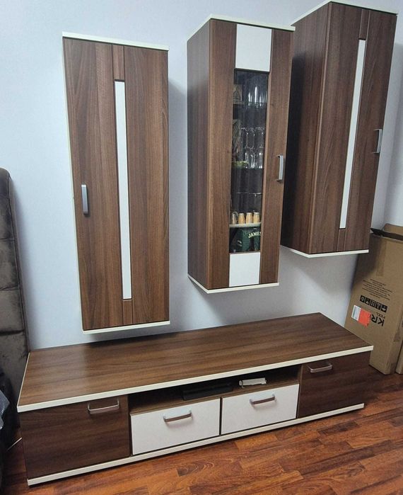 Vand mobila de sufargerie