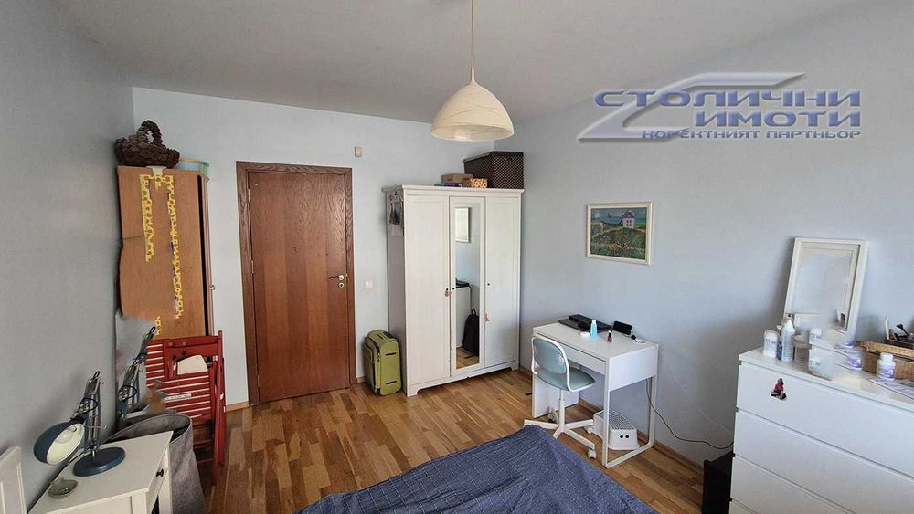 Тристаен апартамент на границата на Дианабад и Студентски град