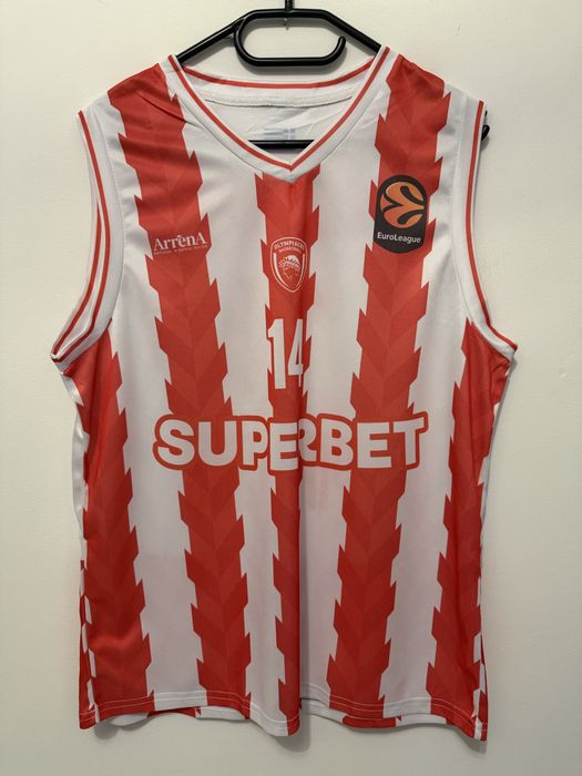 Olympiacos Vezenkov Euroleague basketball