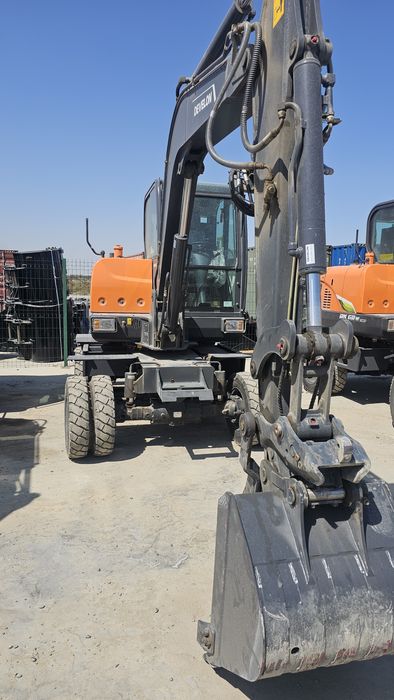 Экскаватор Develon DX60 W eco 2025 года
