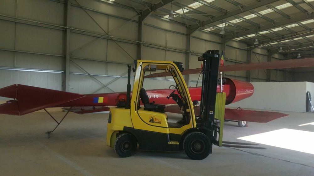 Închiriere stivuitoare motostivuitoare  București