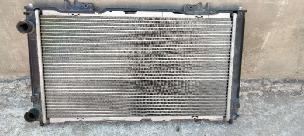 Продам БУ радиатор от  а/м  ПРИОРА