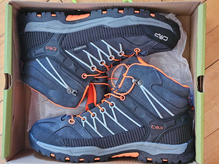 Vand bocanci copii CMP Rigel Mid Trekking, masura 37.