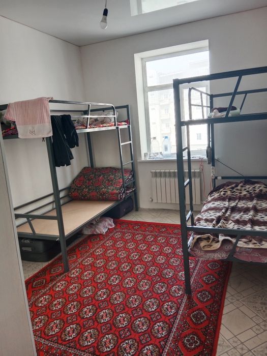 Хамма ижара уйлар шу ерда.Ичига кириб укиб кунгирок килишиз мумкин.