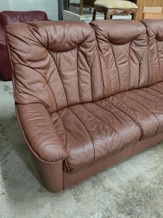 Диван тройка от естествена кожа N 4020