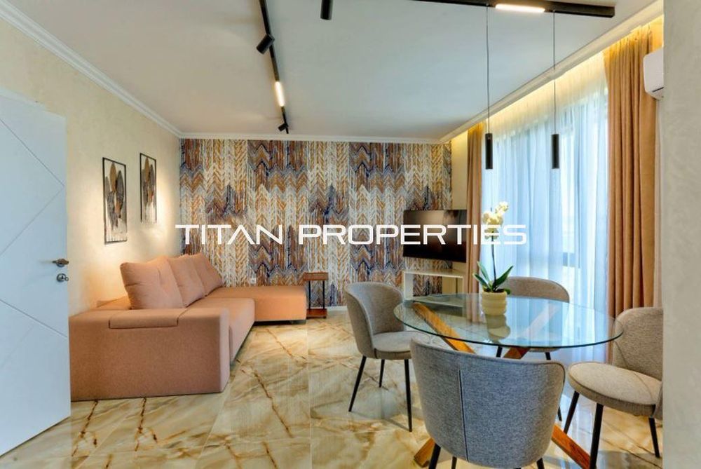 Дава се под наем Тристаен апартамент в Варна, Галата - 85 кв.м за 850 € - Снимка #2