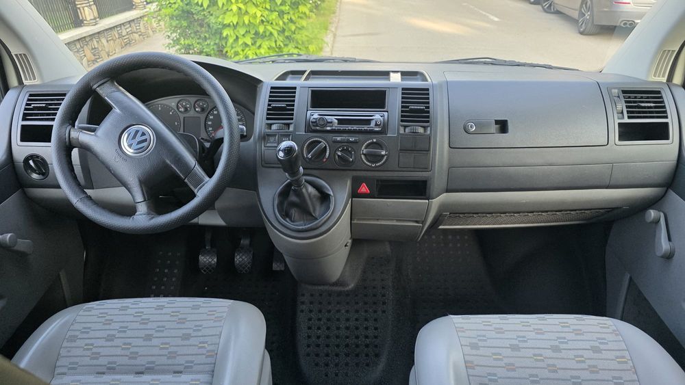Volkswagen Transporter T5 1.9 TDI * An 2007 * 5 Locuri Dublu Cabina * Autoutilitara * Cutie Manuala