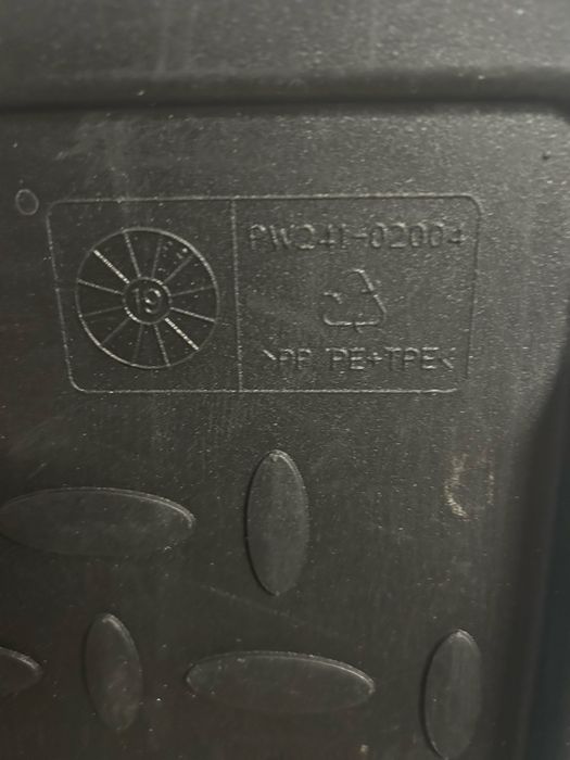 Стелка за багажник Toyota Corolla 2019 TS Upper Level