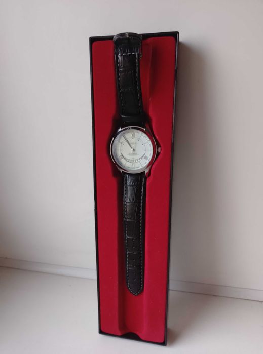 Часы мужские кварцевые