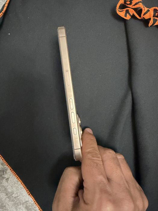 Iphone 16 pro 128 gb in garantie