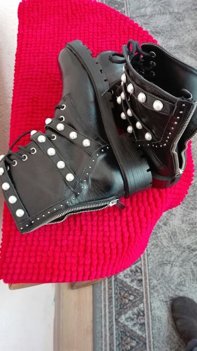 Ghete Zara piele nr 39 Rock