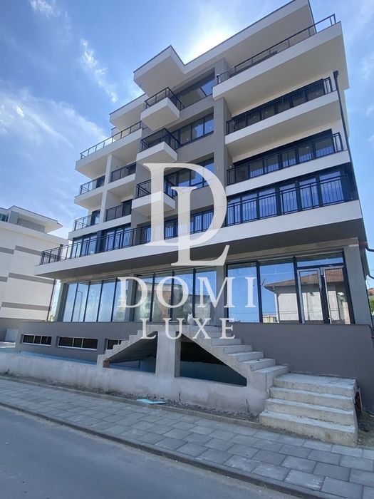 Продава се Двустаен апартамент в к.к. Слънчев ден - 58 кв.м за 2207 €/кв.м - Снимка #1