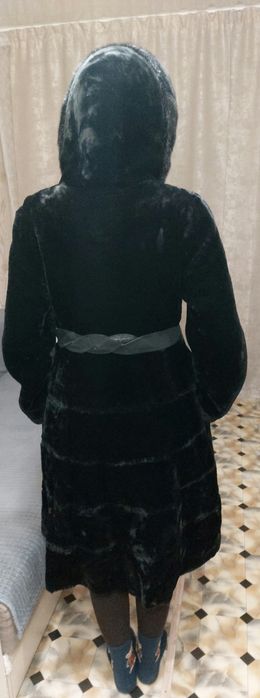 Продам Шубу Мутон